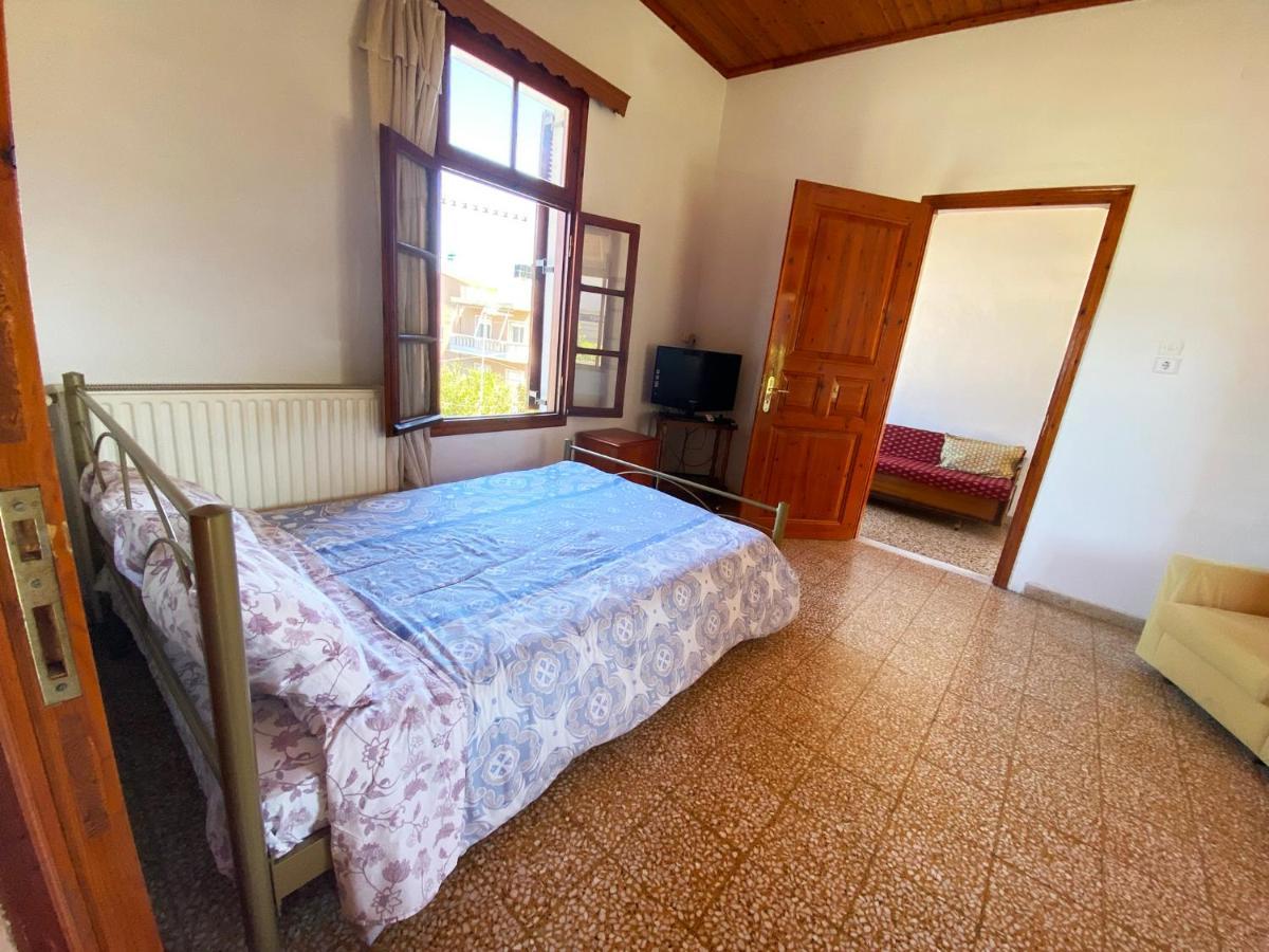 Dusk Apartments With Stunning Mountain View Chania  Bagian luar foto