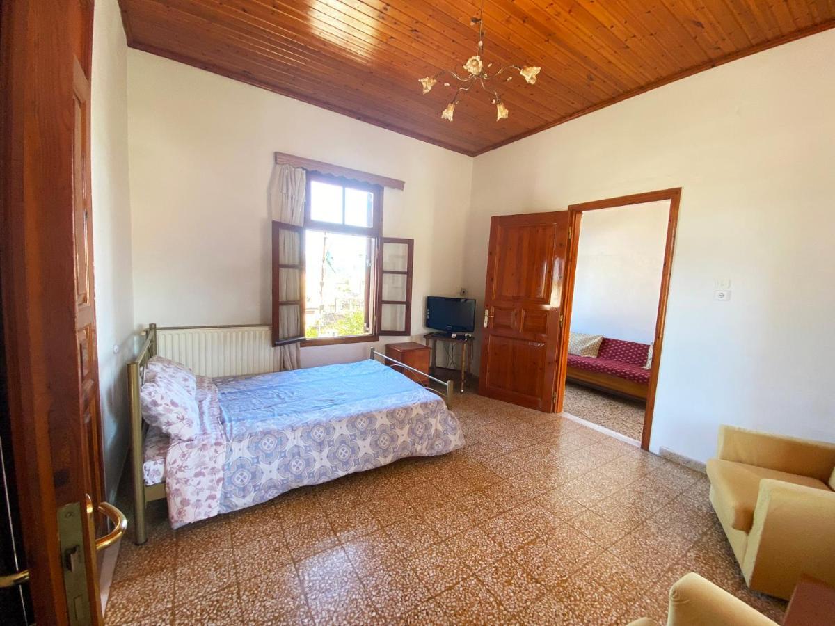 Dusk Apartments With Stunning Mountain View Chania  Bagian luar foto